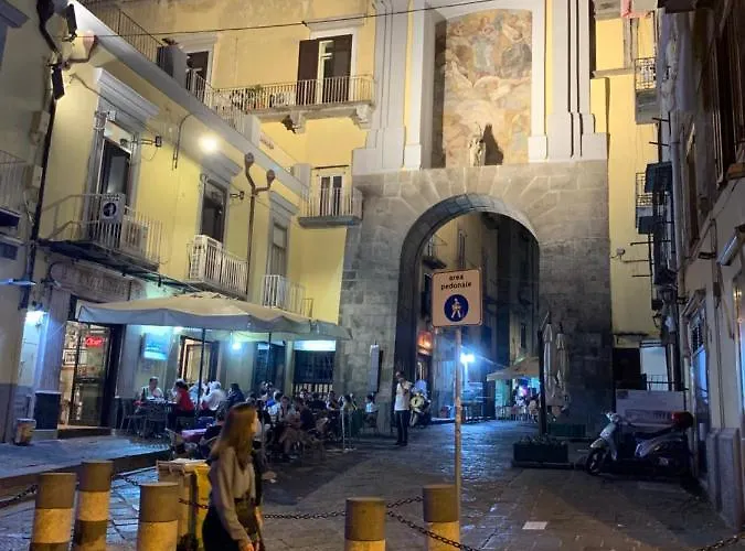 Appartamento Il Basso Di Donna Assunta Napoli